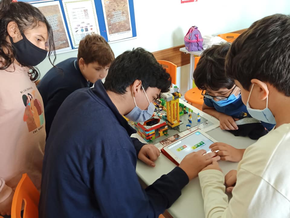 International Maarif Schools of Tunisia robotics club